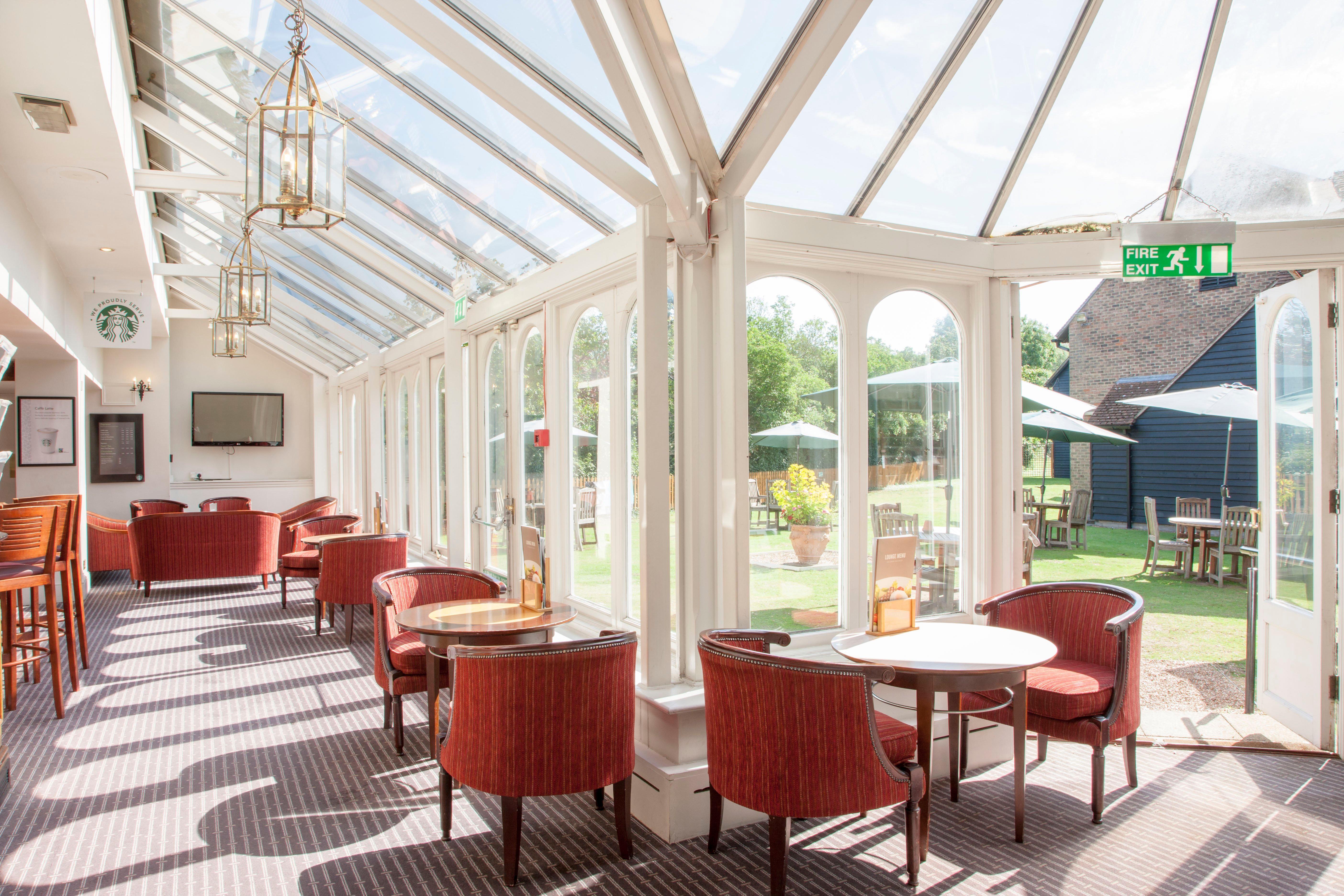 Holiday Inn Ashford Central By Ihg Exterior photo