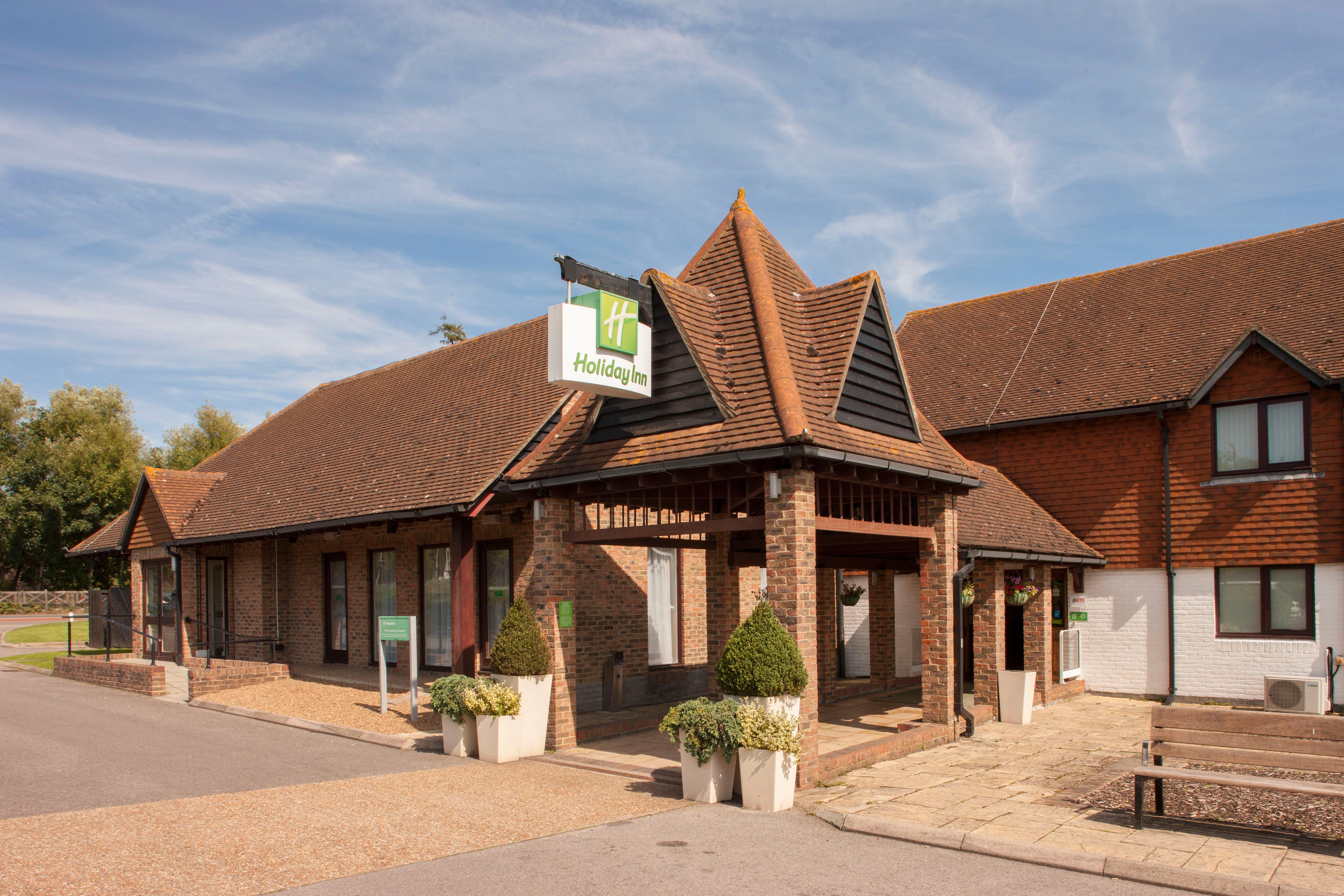 Holiday Inn Ashford Central By Ihg Exterior photo